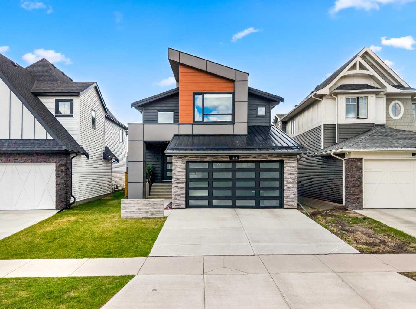 1213 Coopers Drive SW, T4B 3T6