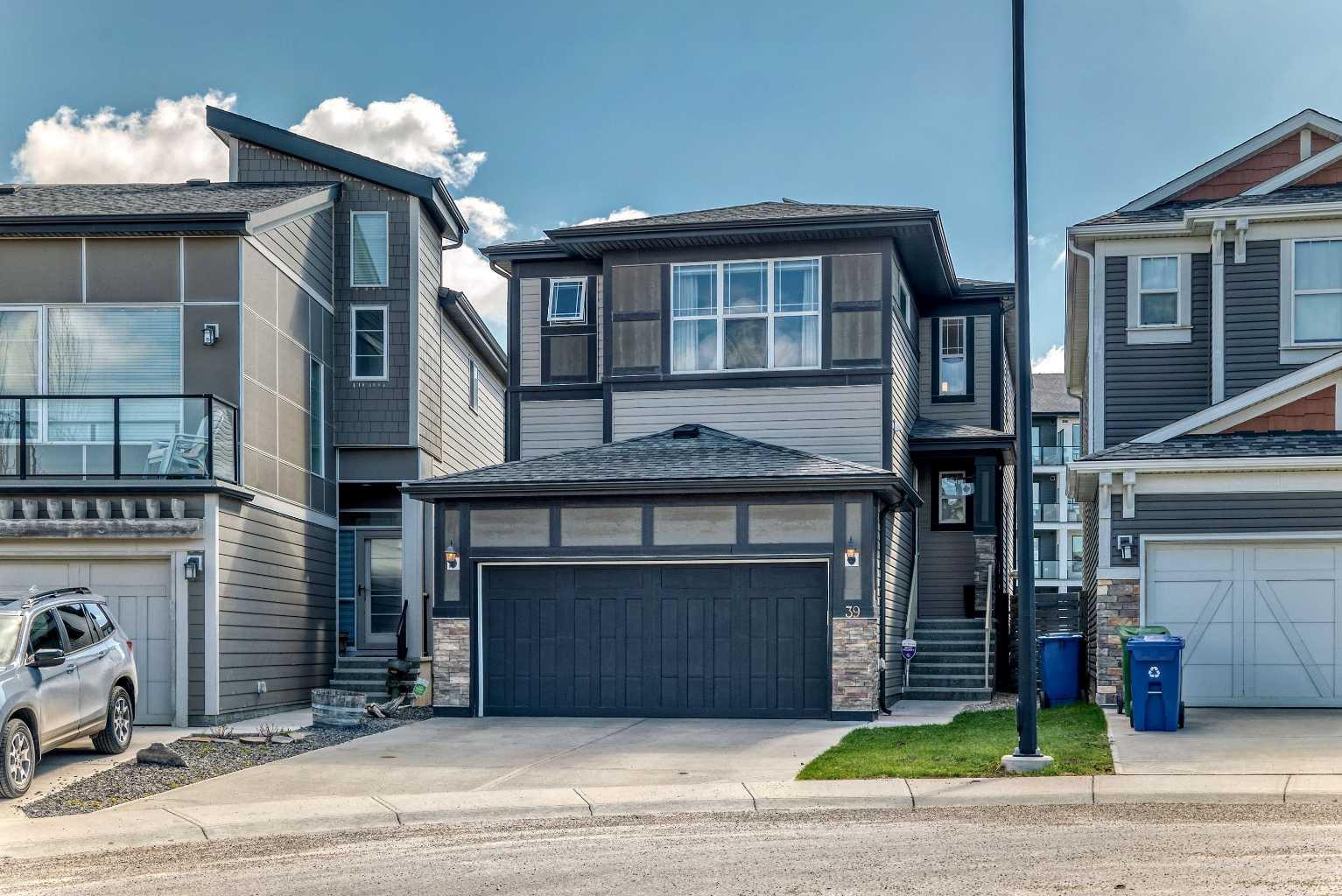 39 Sage Bluff Mews NW, T3R 0X5
