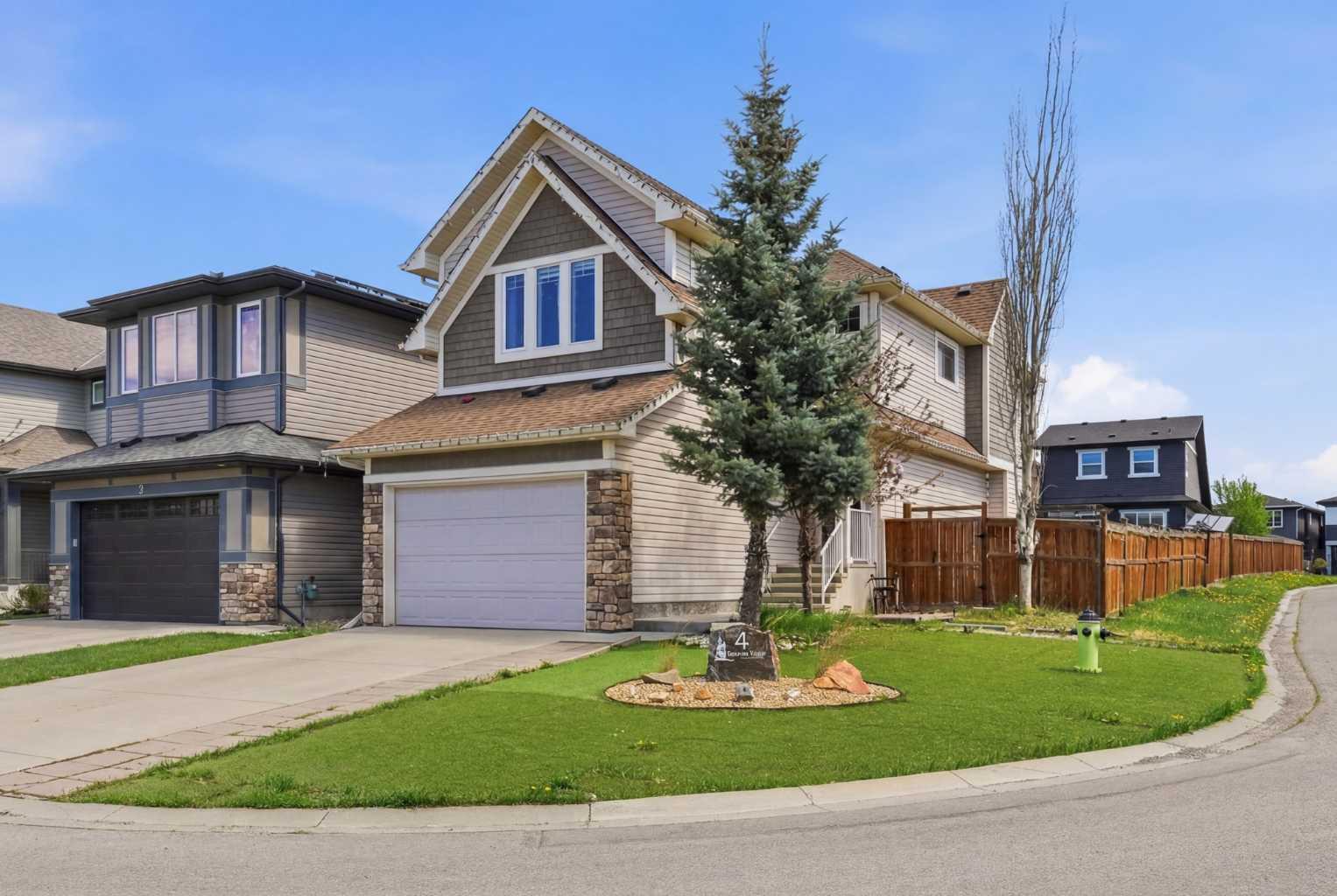 4 Panton Road NW, T3K 0X7