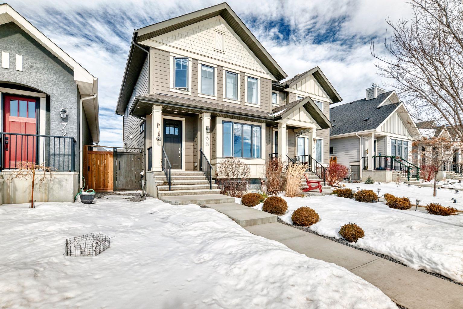 68 Mahogany Gardens SE, T3M 2S2