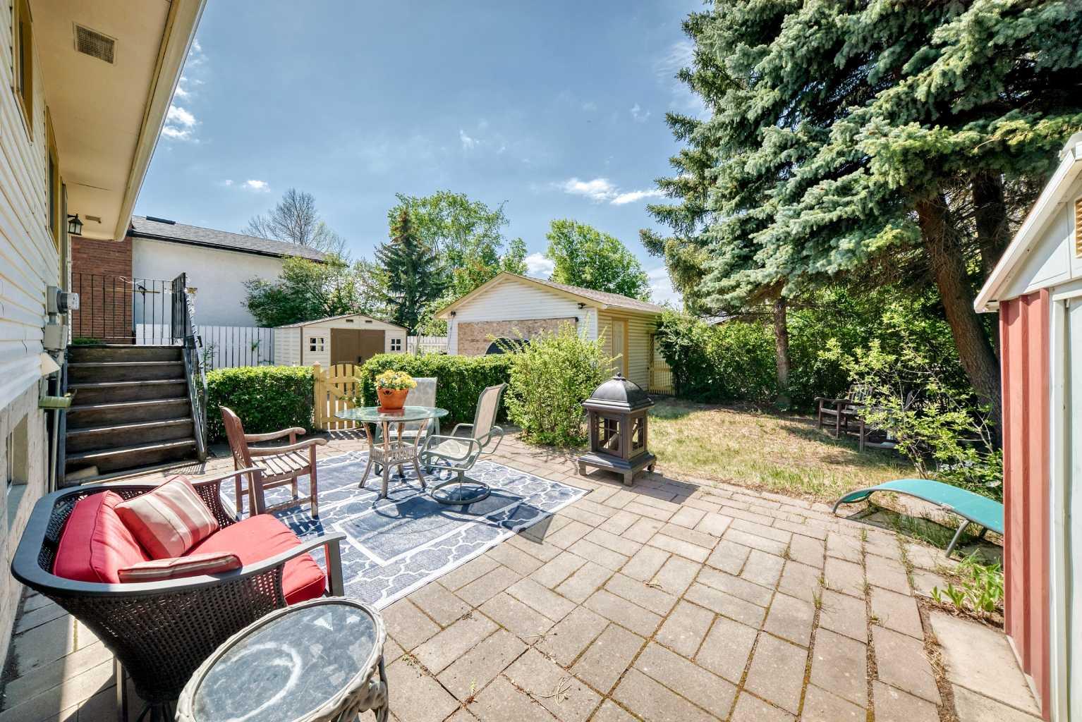 5539 Dalhart Road NW, T3A 1S3