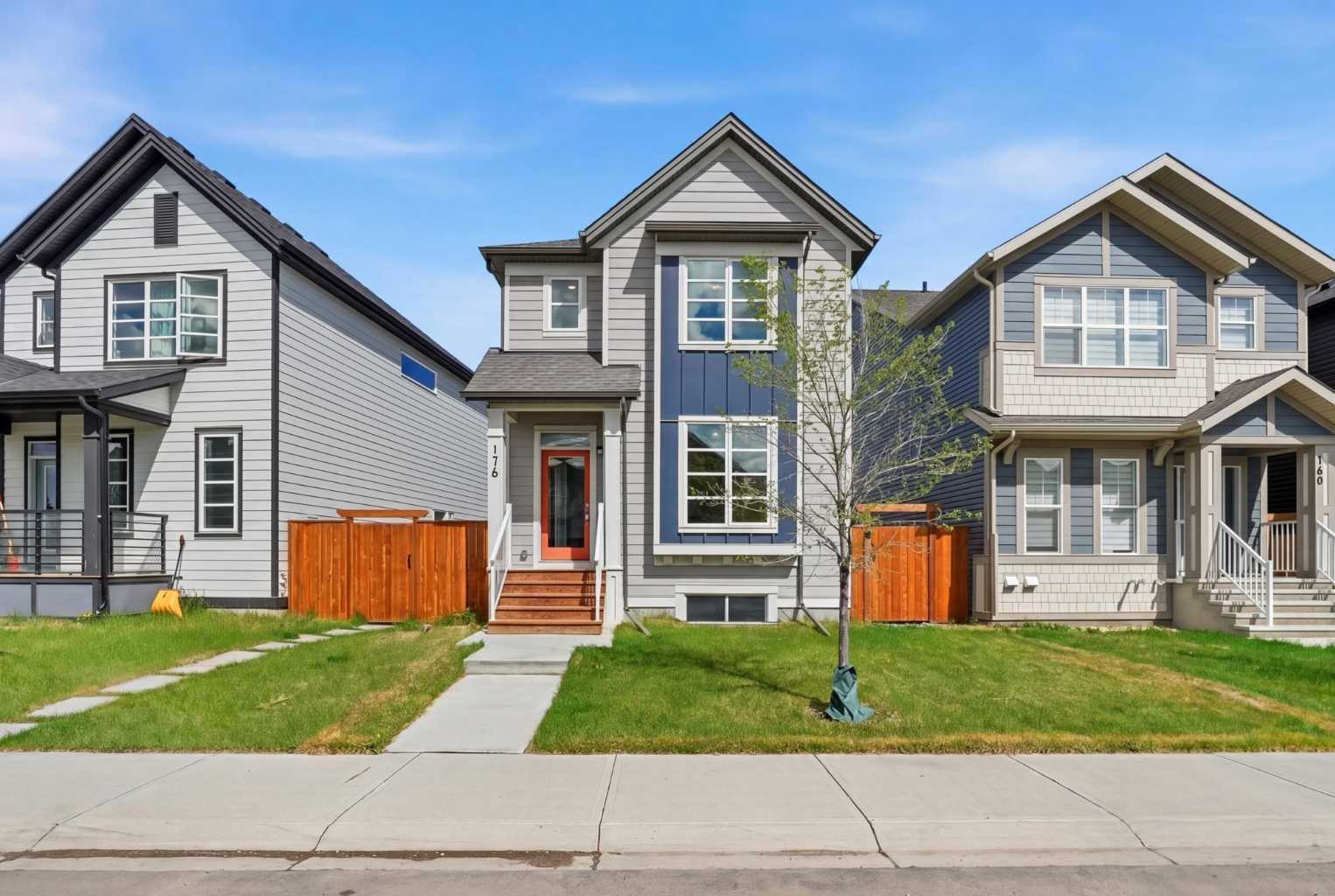 176 Walcrest Boulevard SE, T2X4L6