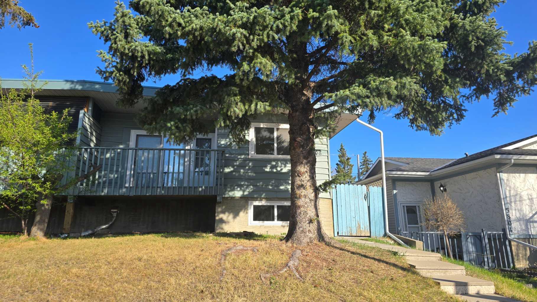 5806 Dalgleish Road NW, T3A 1K5
