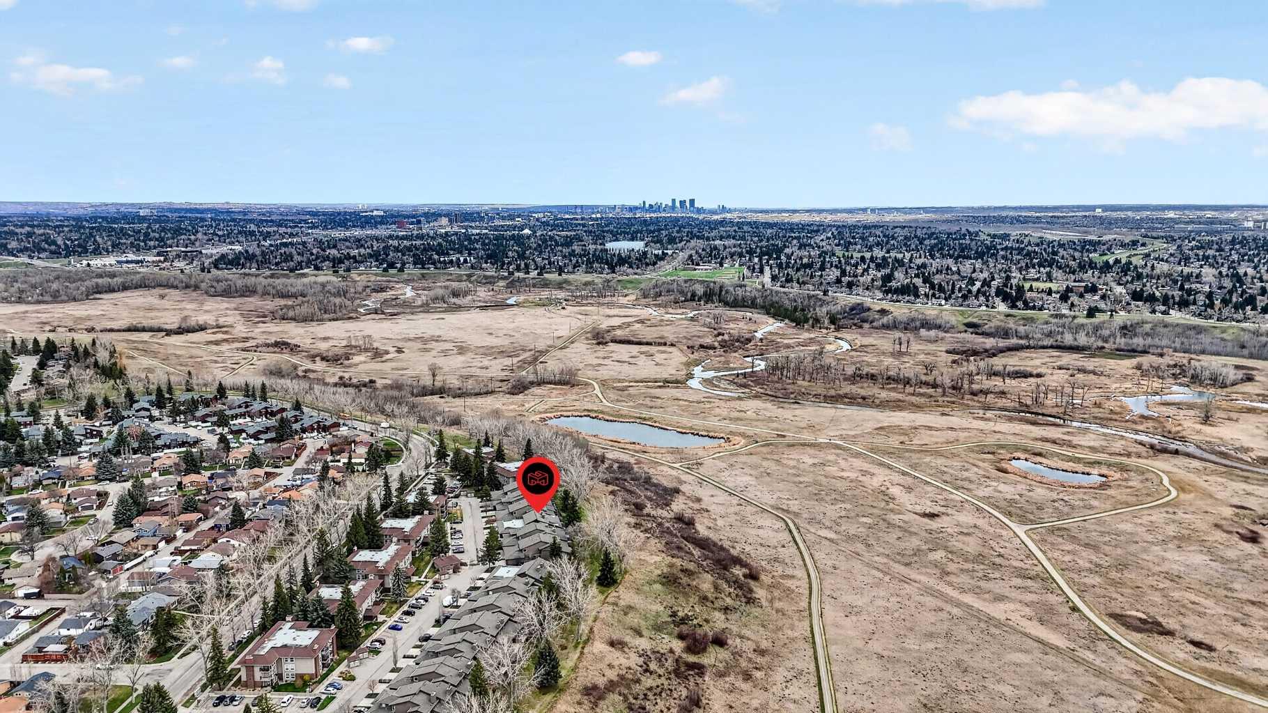 832, 860 Midridge Drive SE, T2X 1K1