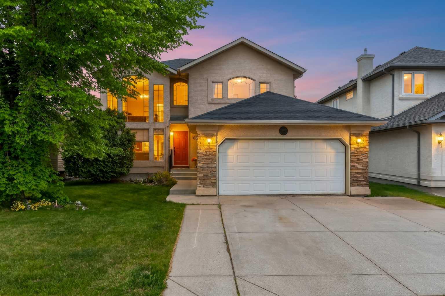 148 Sierra Madre Crescent SW, T3H 3G8