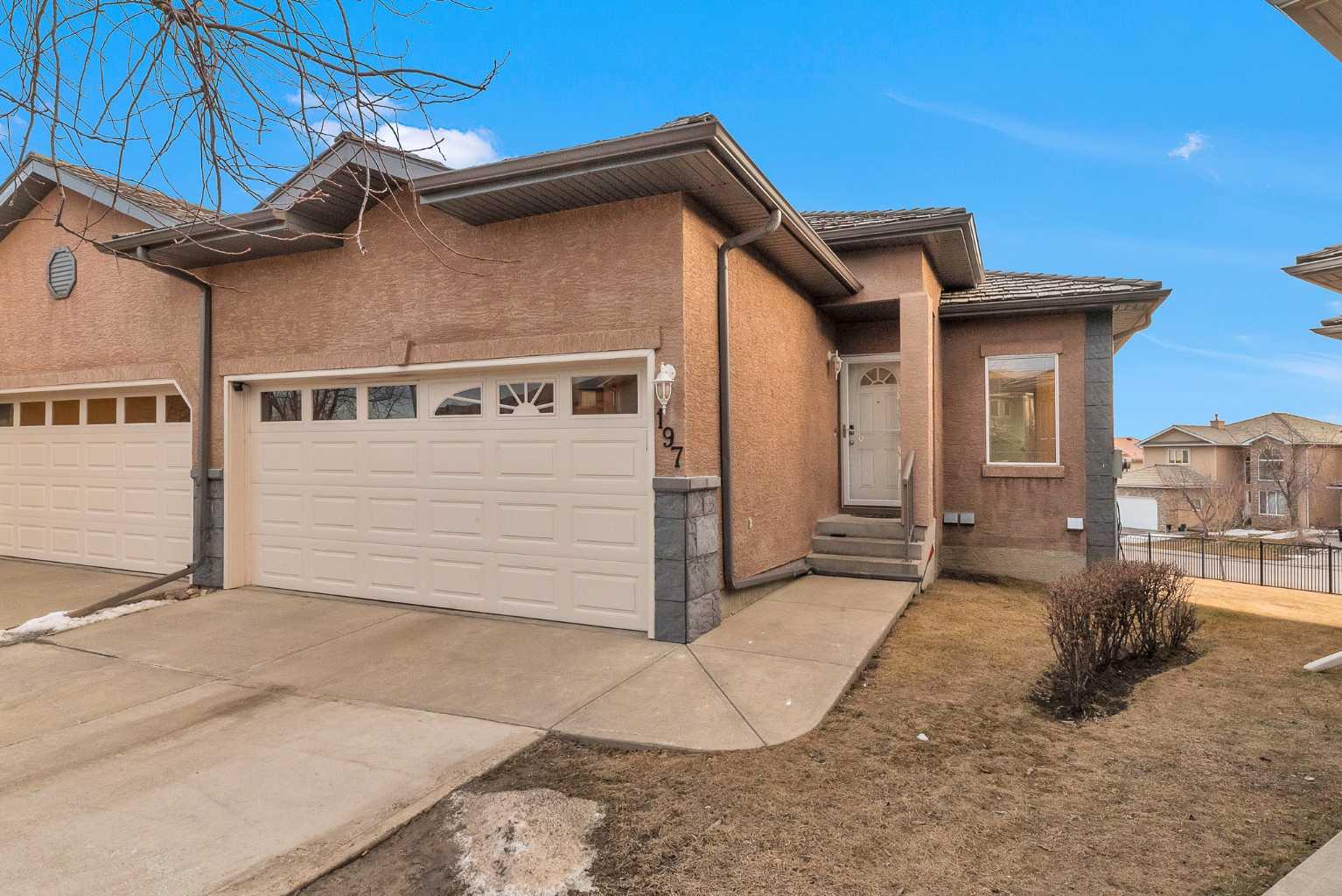 197 Royal Crest View NW, T3G 5W4
