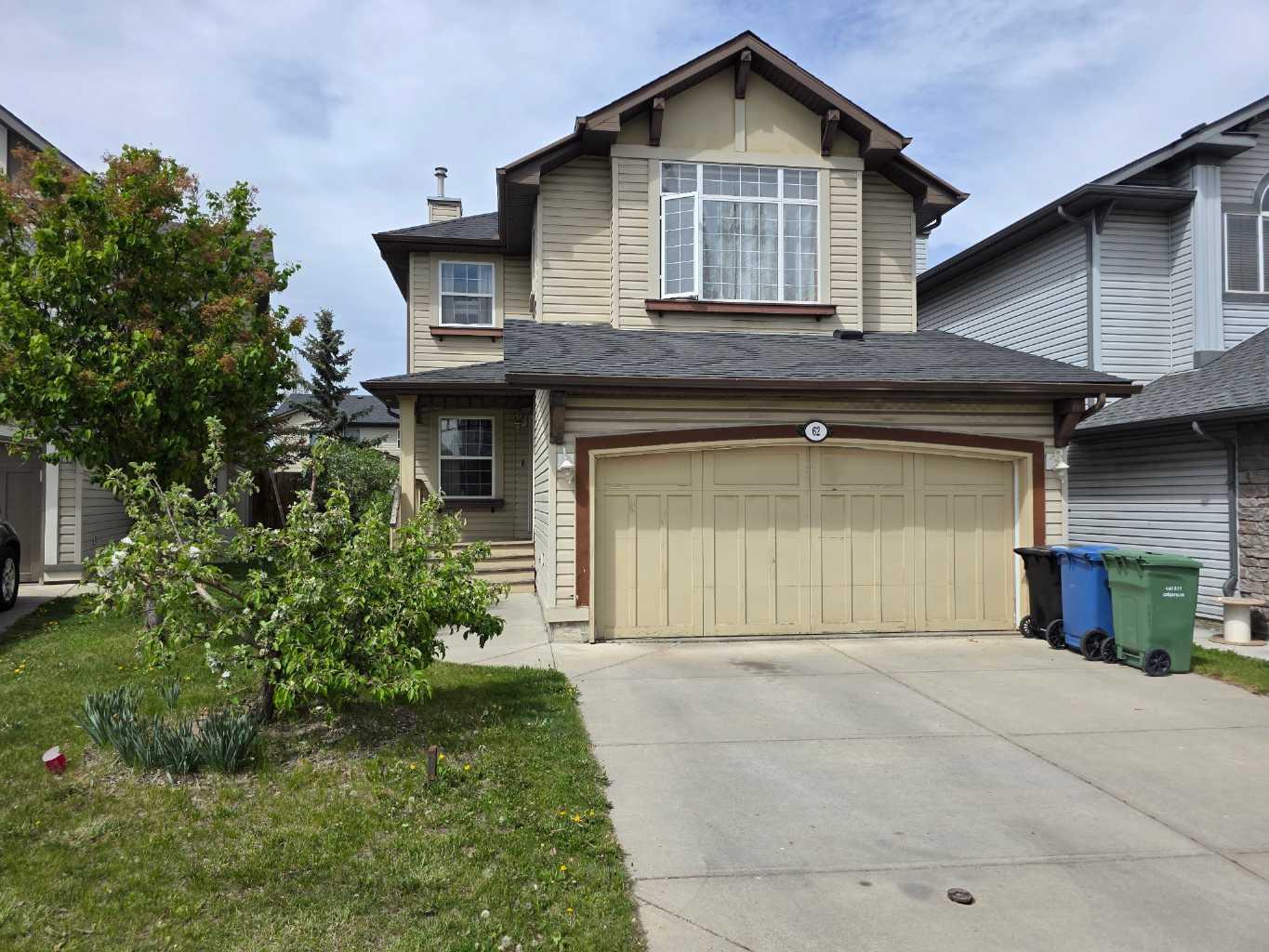 62 New Brighton Circle SE, T2Z 4B3