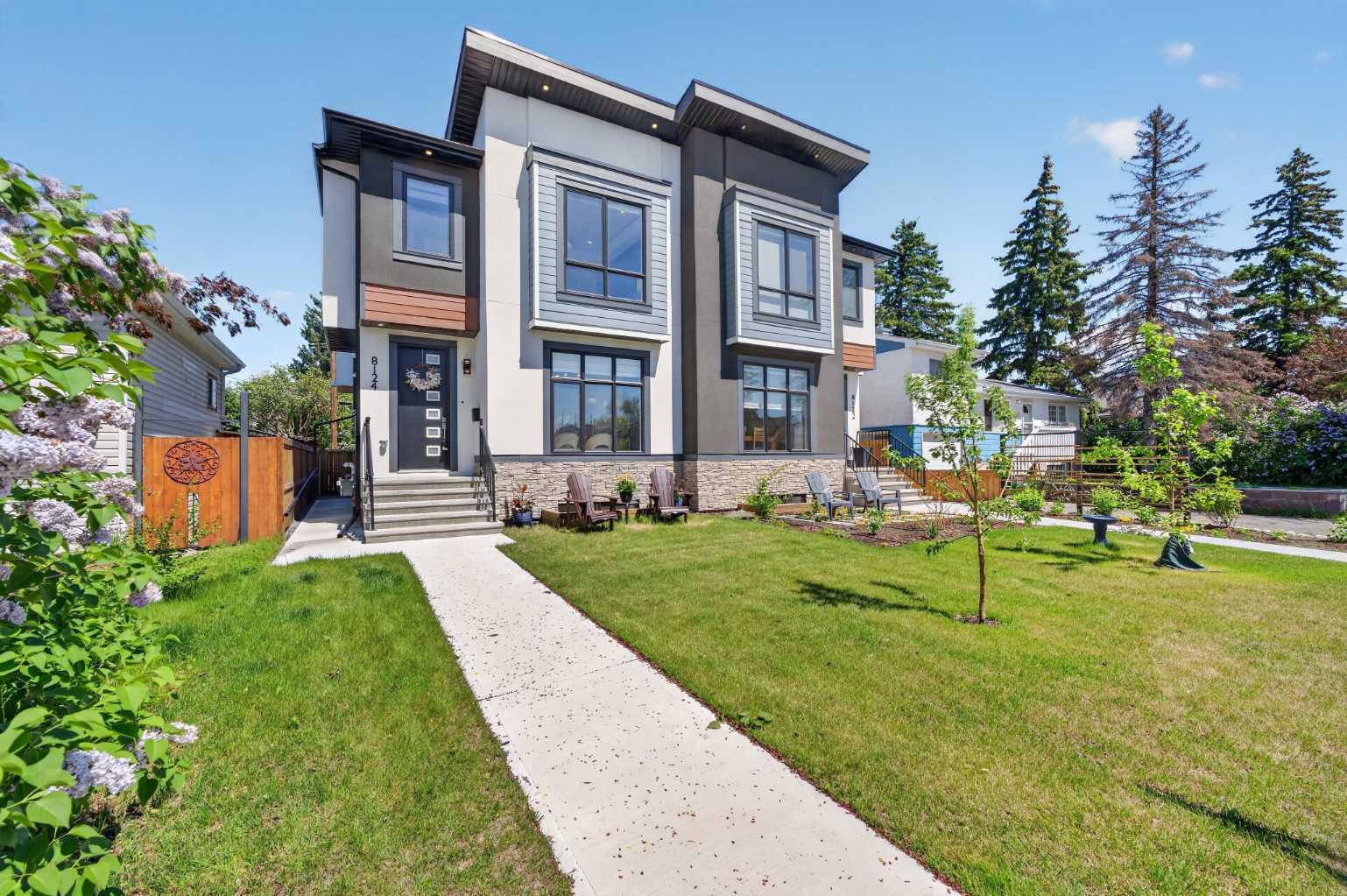8124 47 Avenue NW, T3B1Z5
