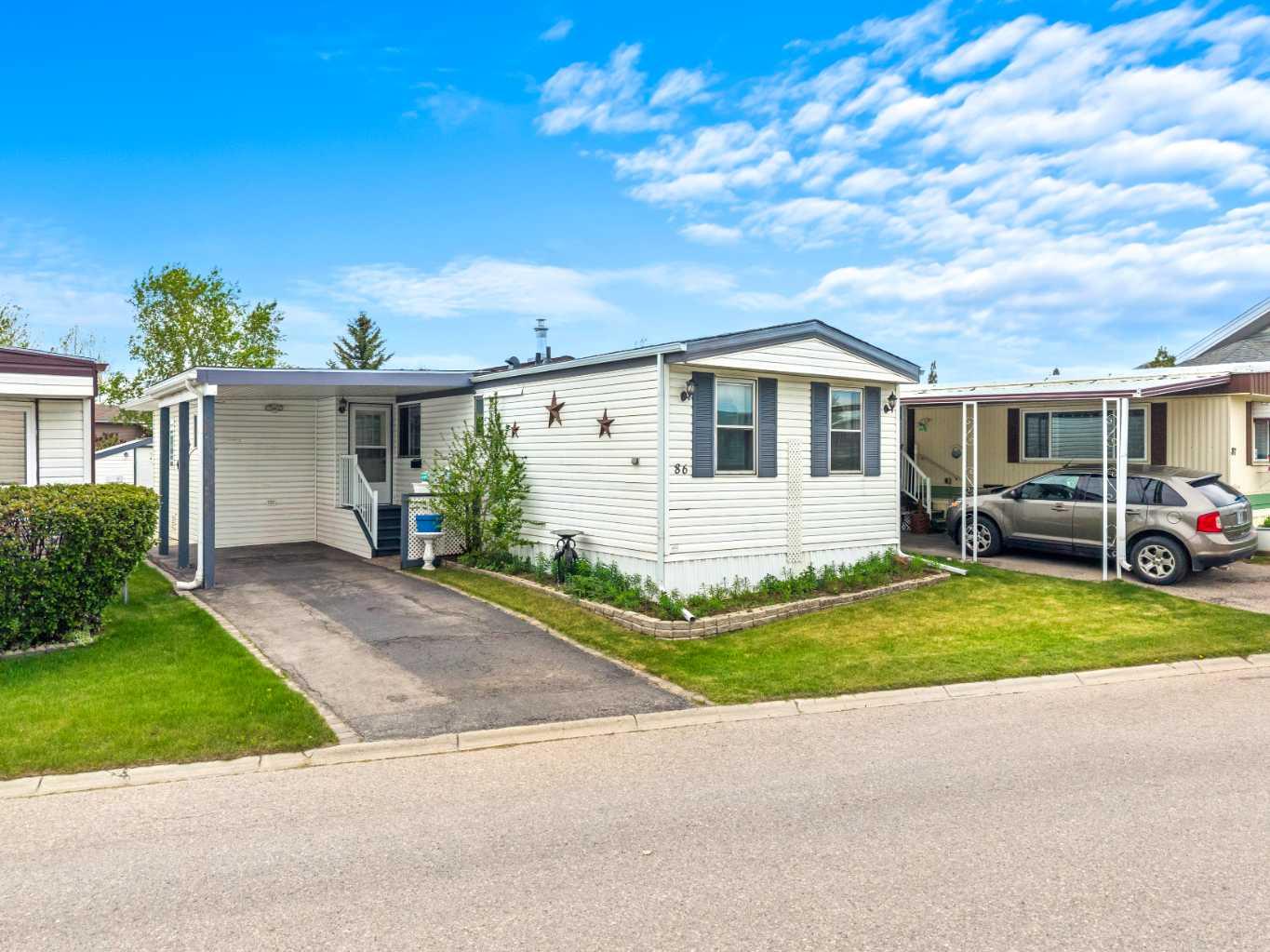 86, 99 Arbour Lake Road NW, T3G 4E4