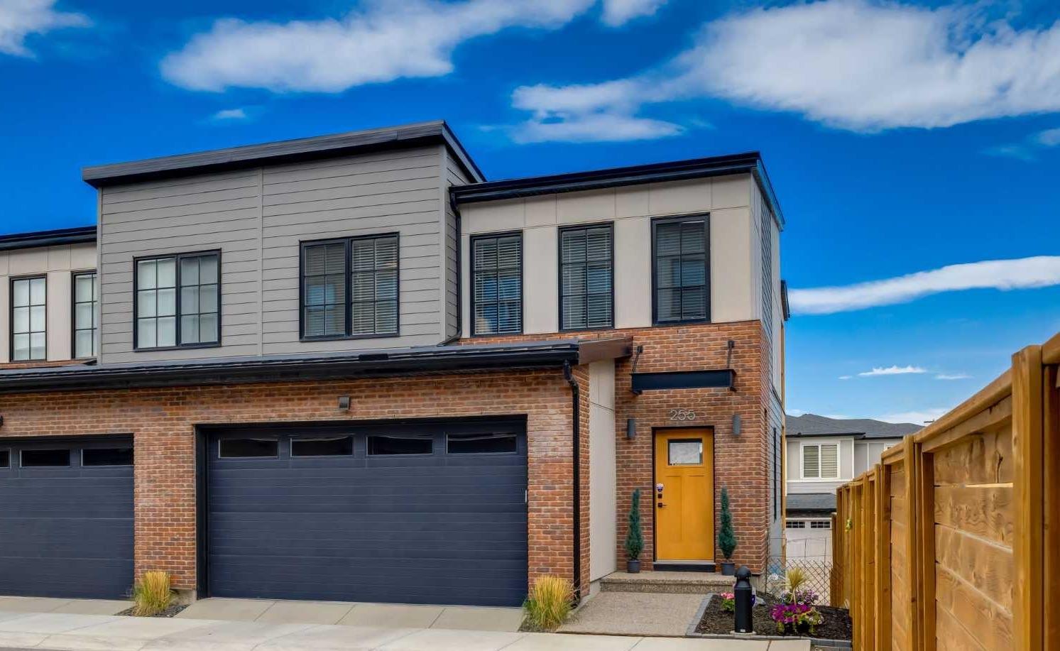255, 7820 Spring Willow Drive SW, T3H 6E1