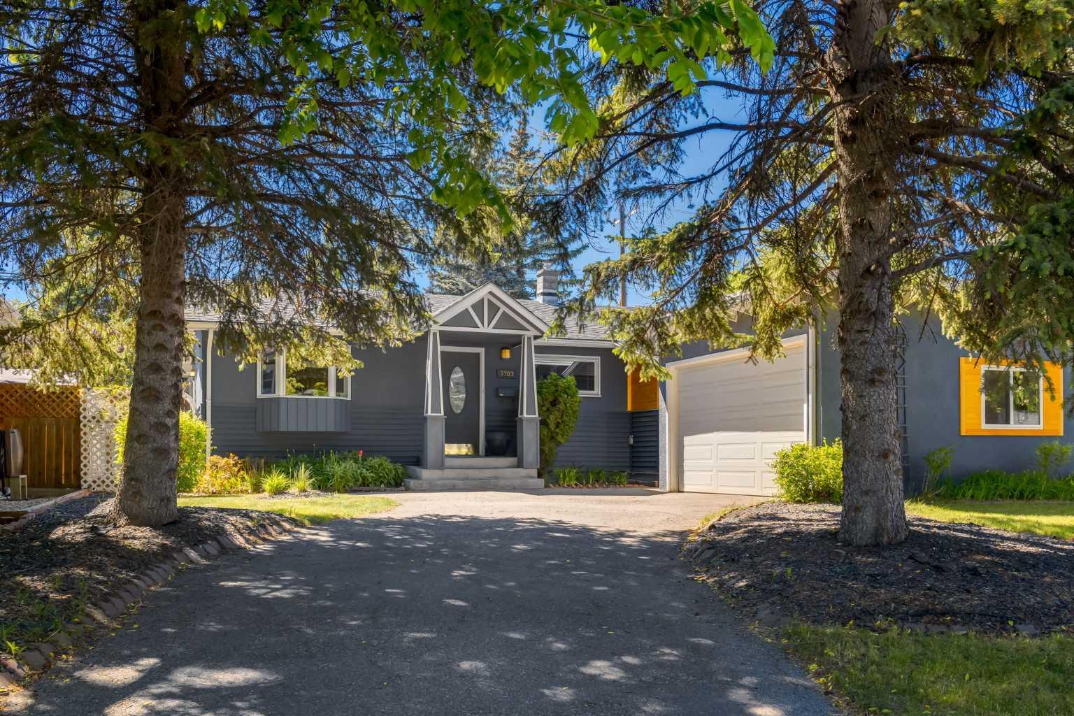 7203 5 Street SW, T2V1B3