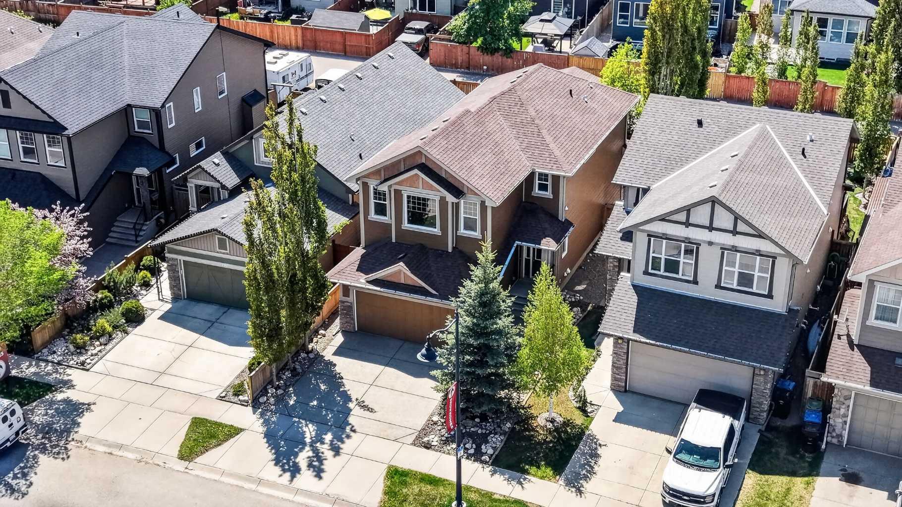 127 Legacy Circle SE, T2X 0W9