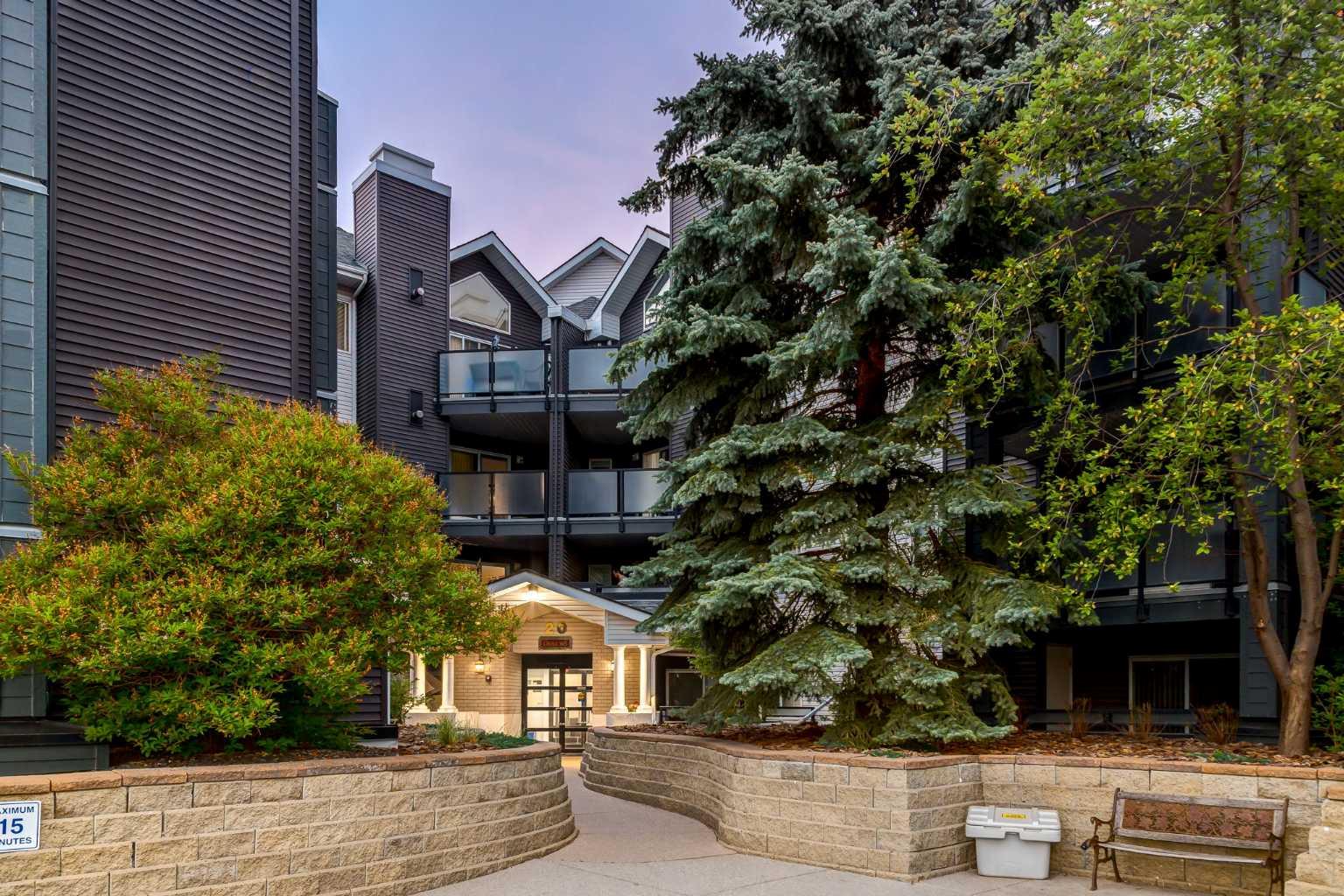 118, 20 SIERRA MORENA Mews SW, T3H 3K6