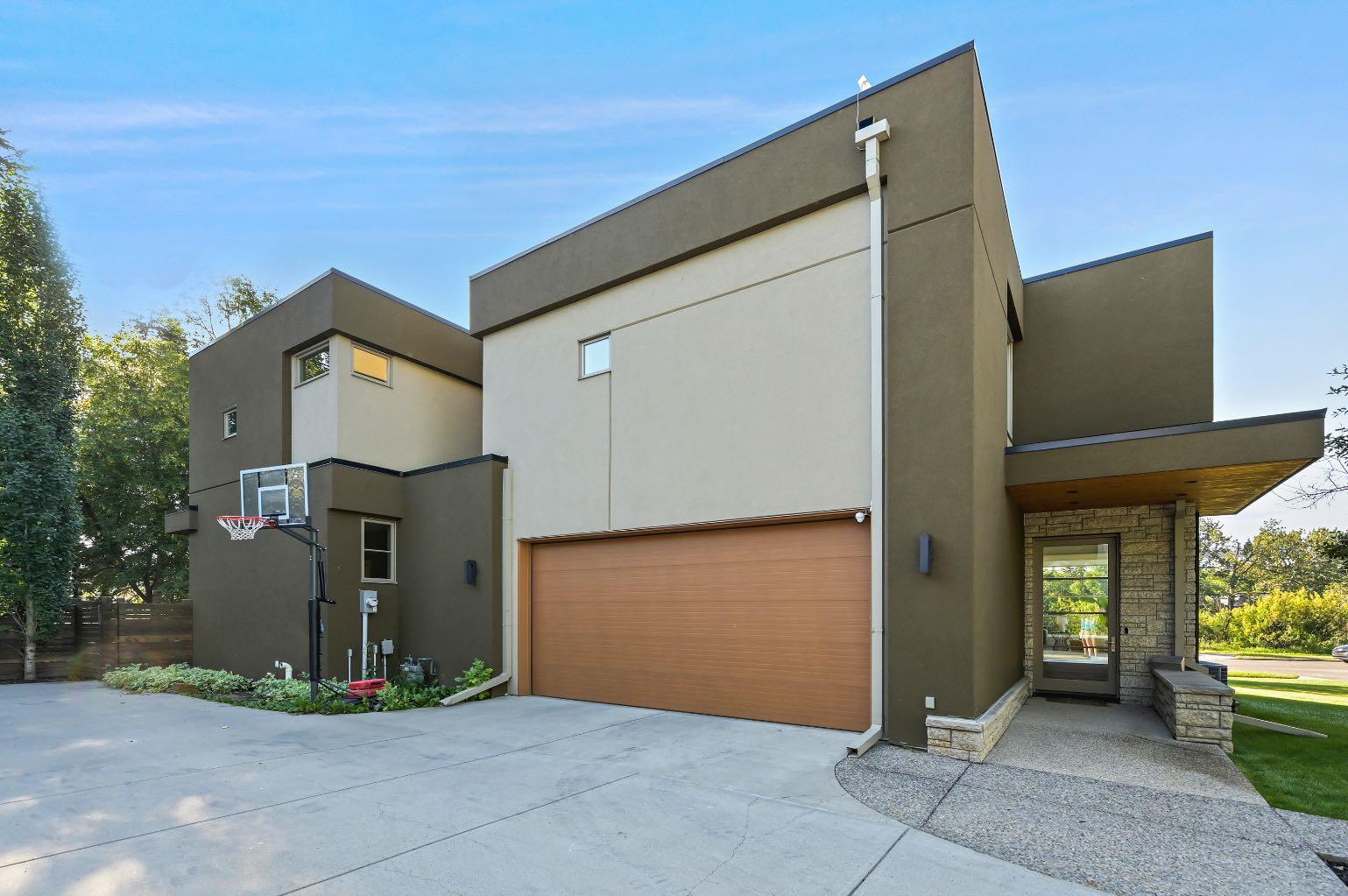 3926 9 Street SW, T2T 3E2