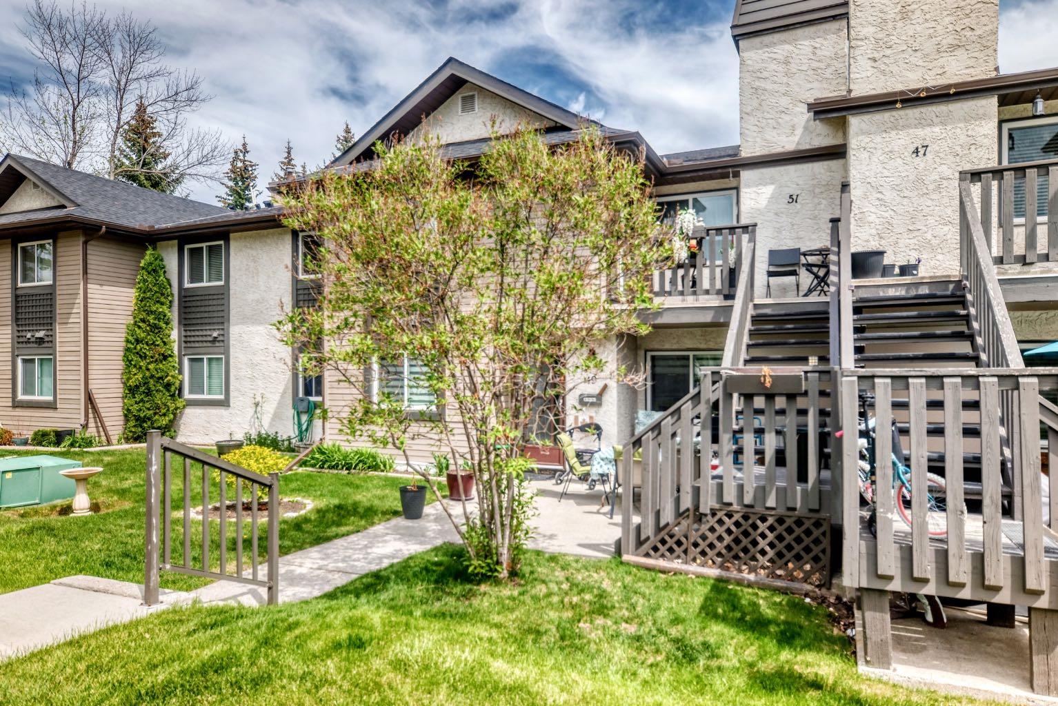 51 Cedar Springs Gardens SW, T2W 5J9