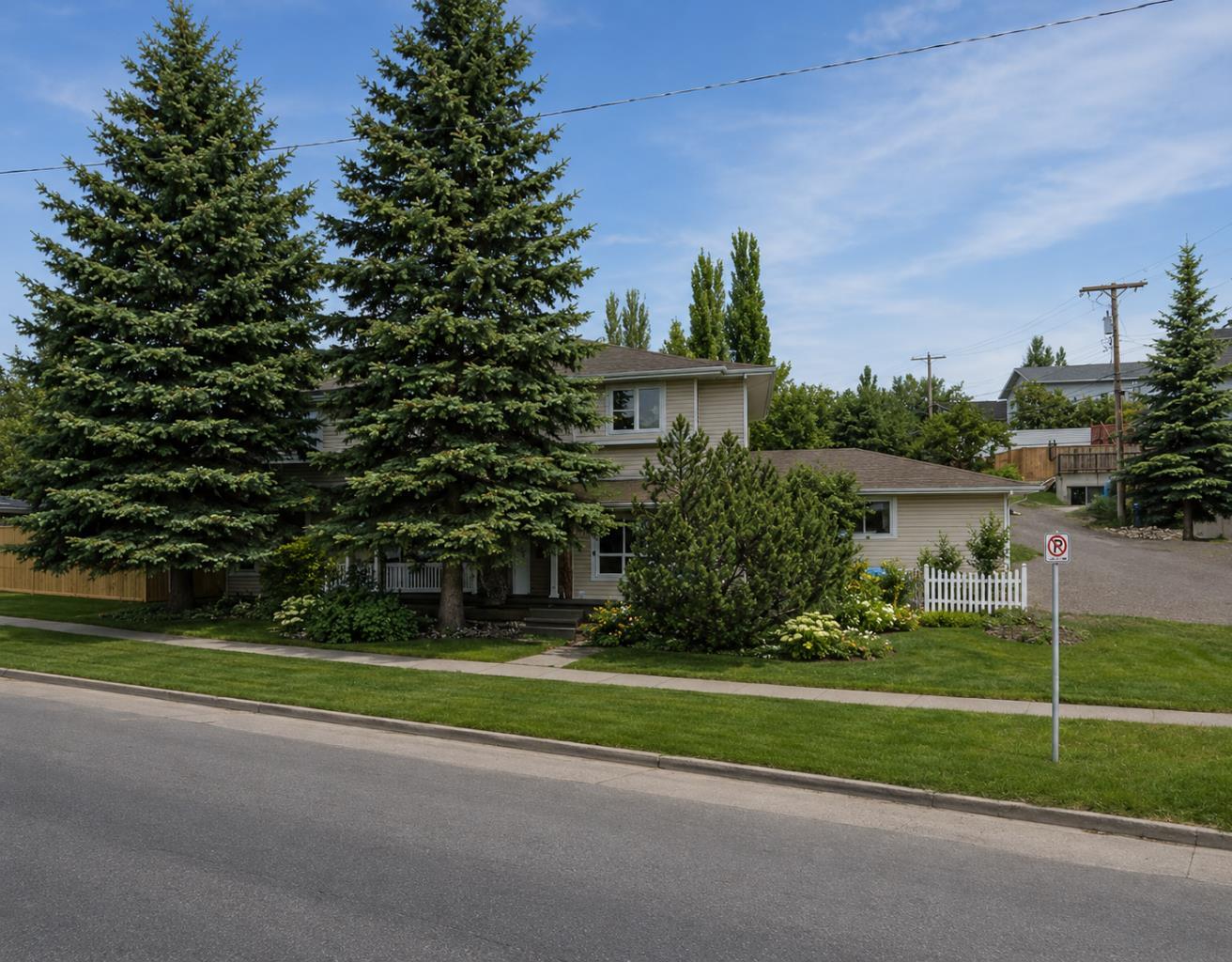 107 Mission Road SW, T2S 0T4
