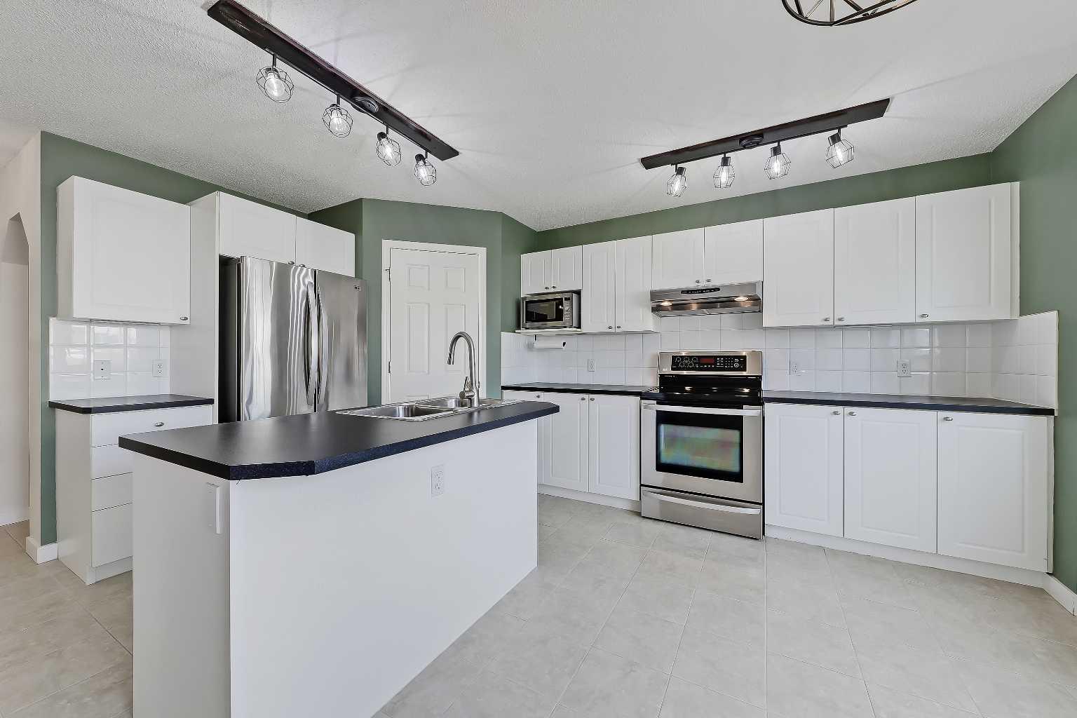 123 Arbour Butte Road NW, T3G 4L9