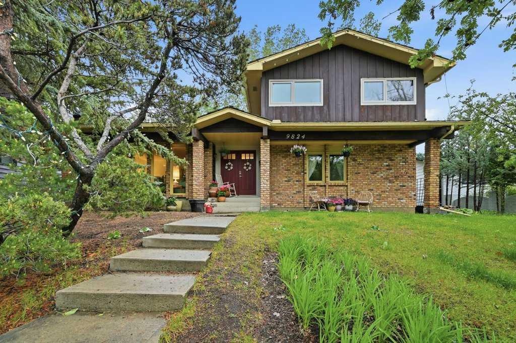 9824 19 Street SW, T2V 4C3
