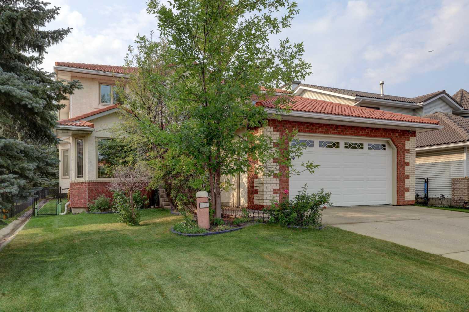 10262 Hamptons Boulevard NW, T3A 5G5