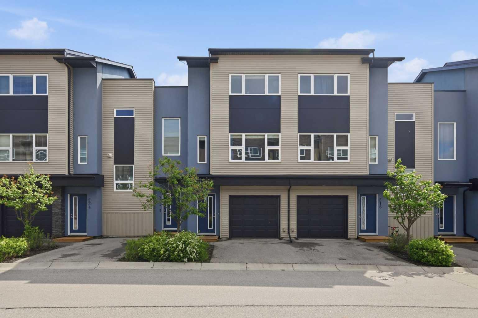 220 Covecreek Circle NE, T3K 0W6