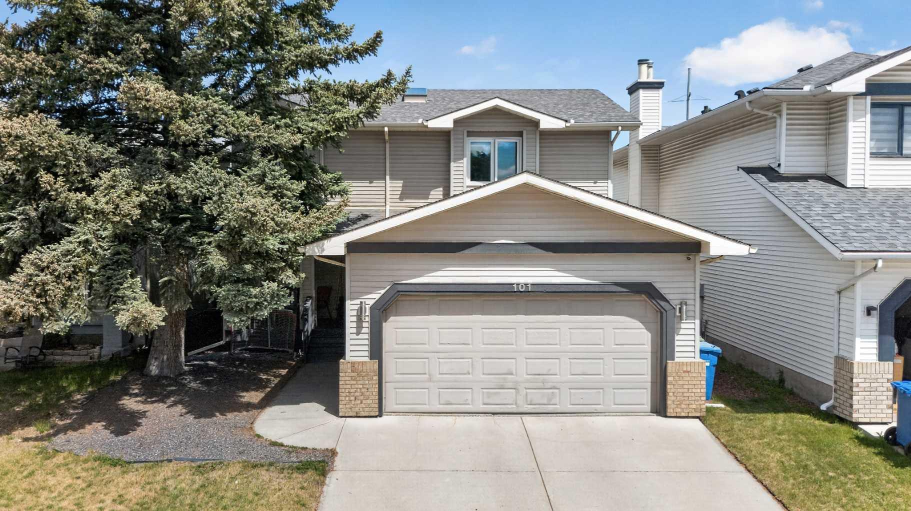 101 Douglasbank Way SE, T2Z 1W4