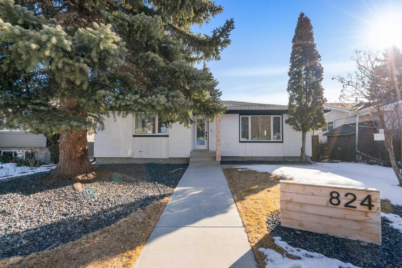 824 Canna Crescent SW, T2W 1N9