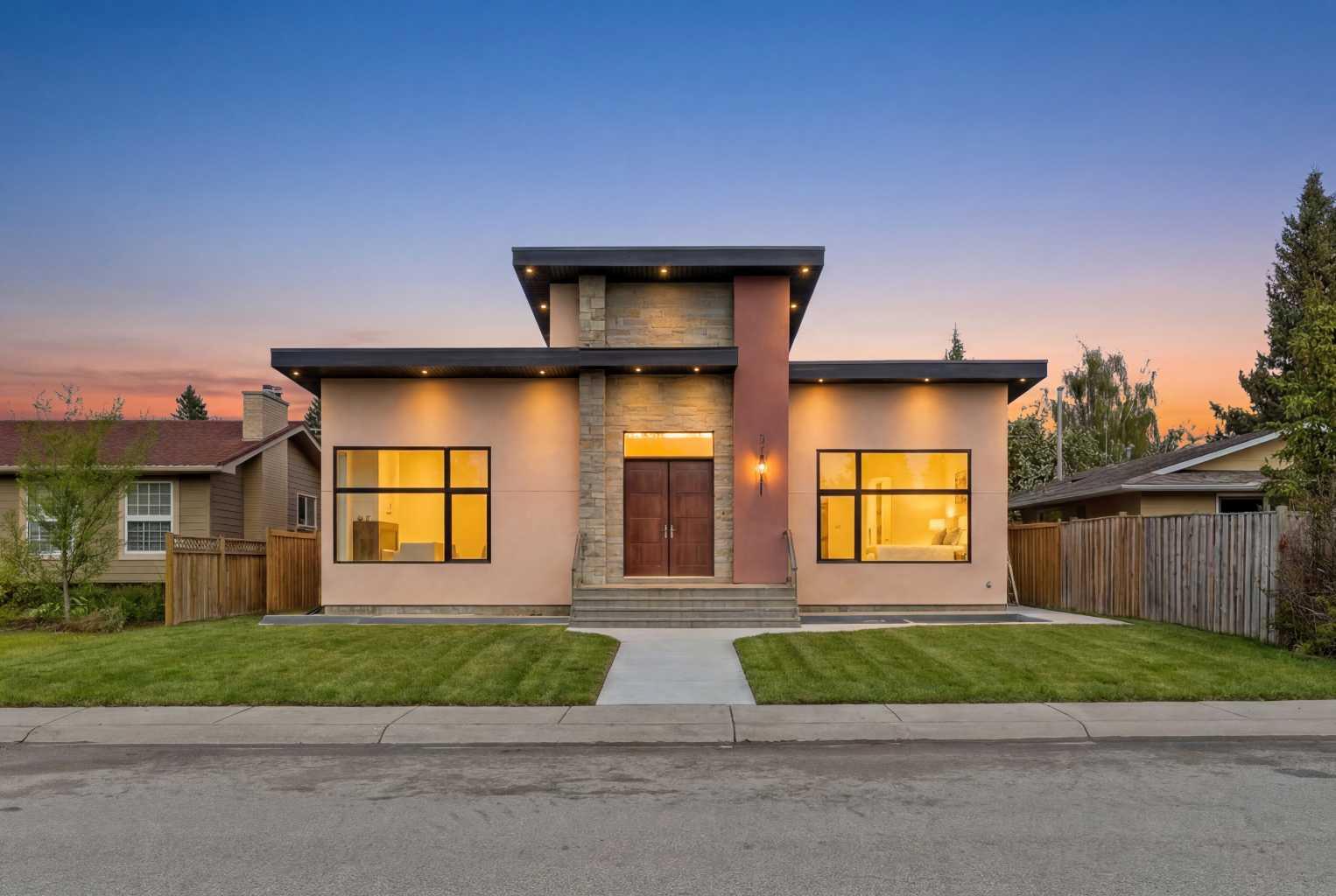 43 Lake Wapta Rise SE, T2J 2N1