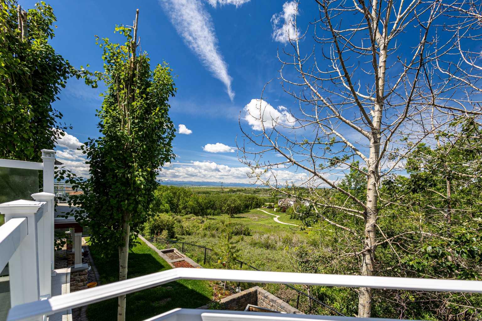 76 Rockywood Park NW, T3G5S2