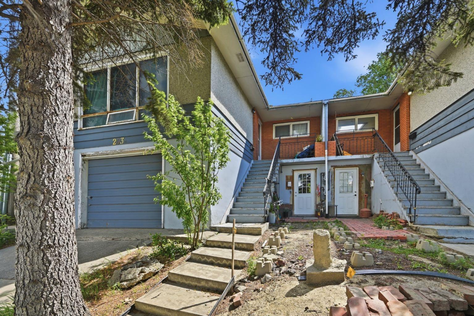 203 42 Avenue SW, T2S1A7