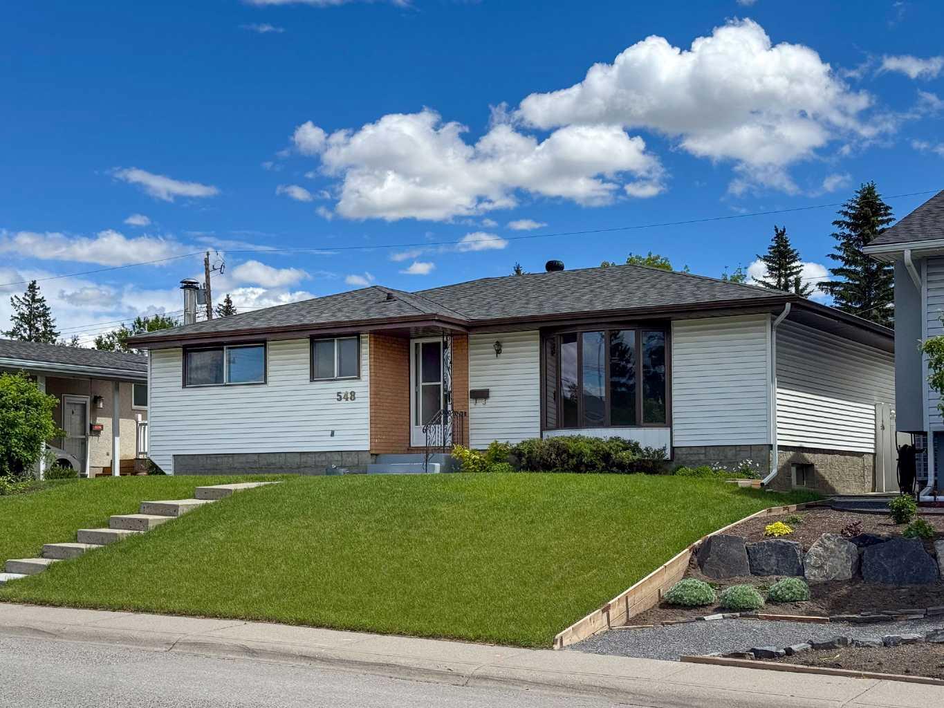 548 Mcintosh Road NE, T2E 5Z3