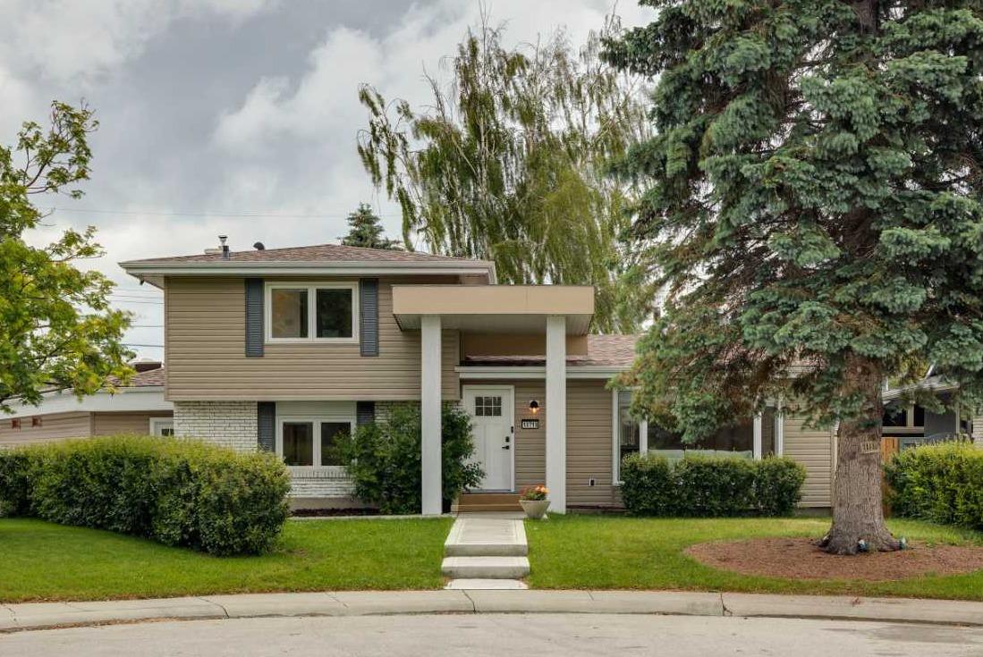 10719 Mapleglen Crescent SE, T2J 1X1
