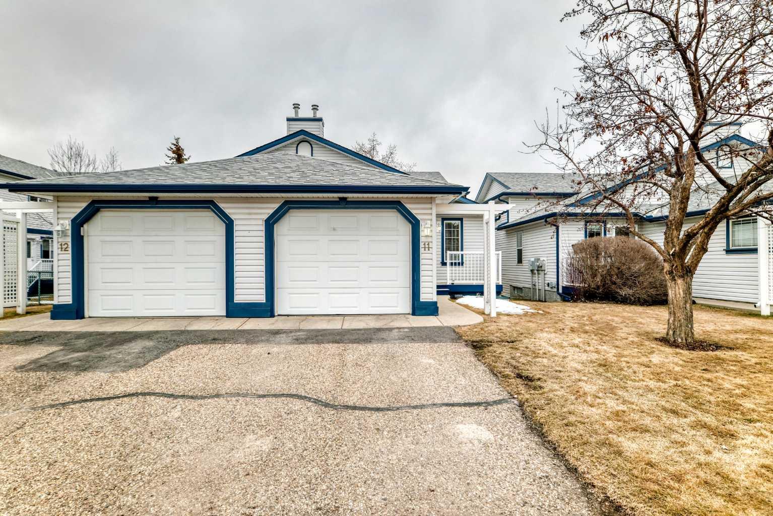 11, 33 Stonegate Drive NW, T4B 2V6