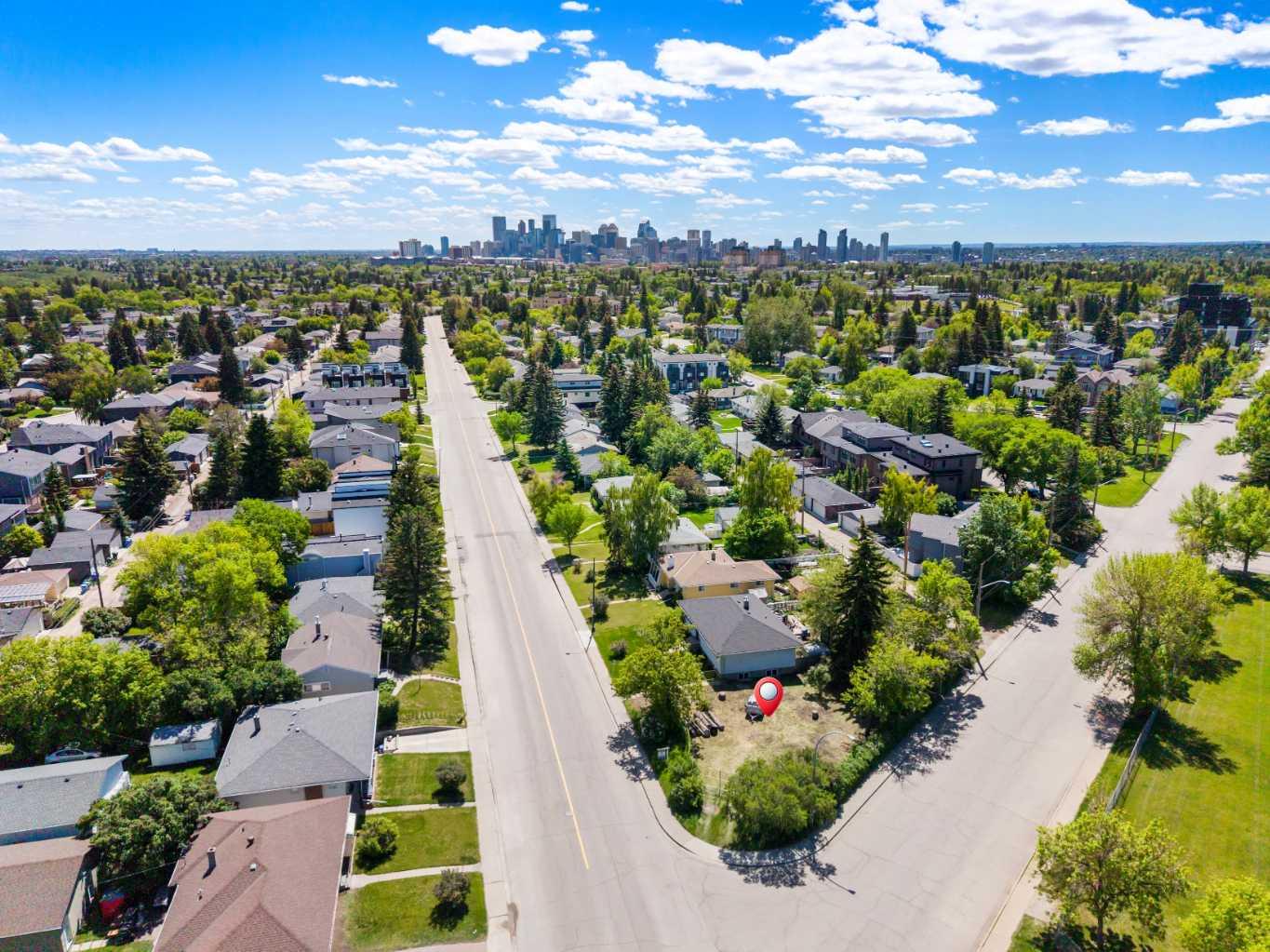 2747 Morley Trail NW, T2M 4G7
