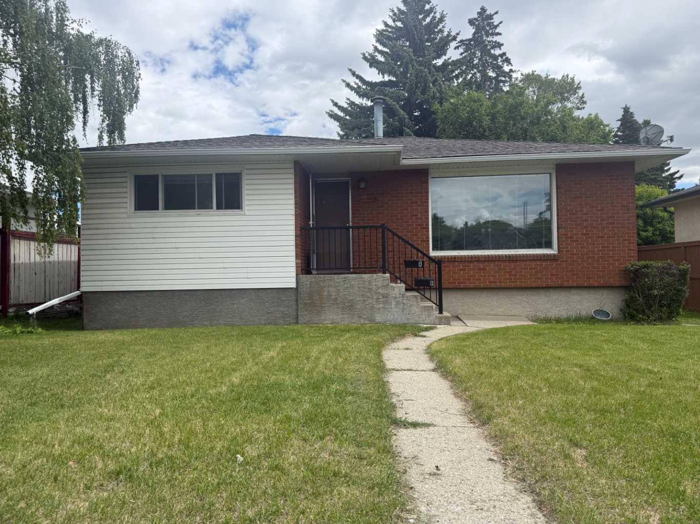 2848 24 Street NW, T2M 3Z3