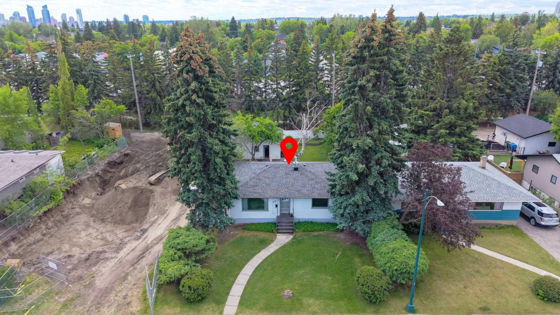 2115 Halifax Crescent NW, T2M4C8