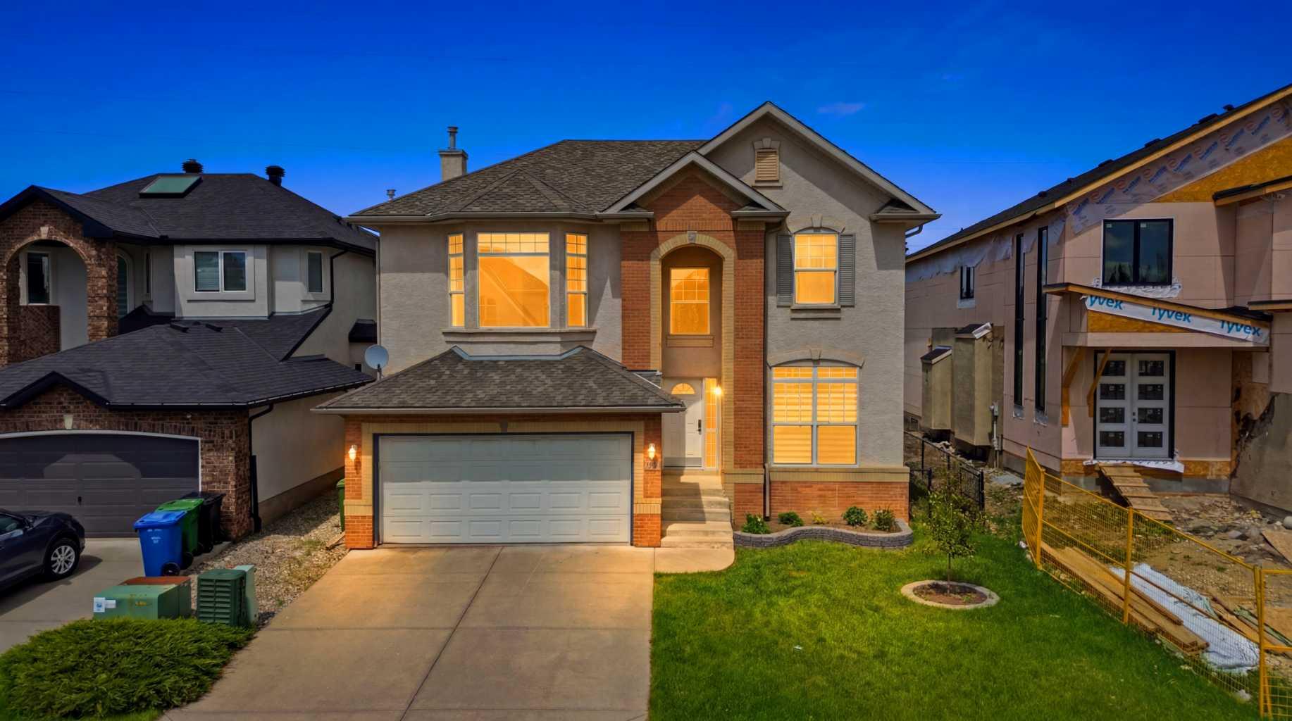 1433 Strathcona Drive SW, T3H 4M2