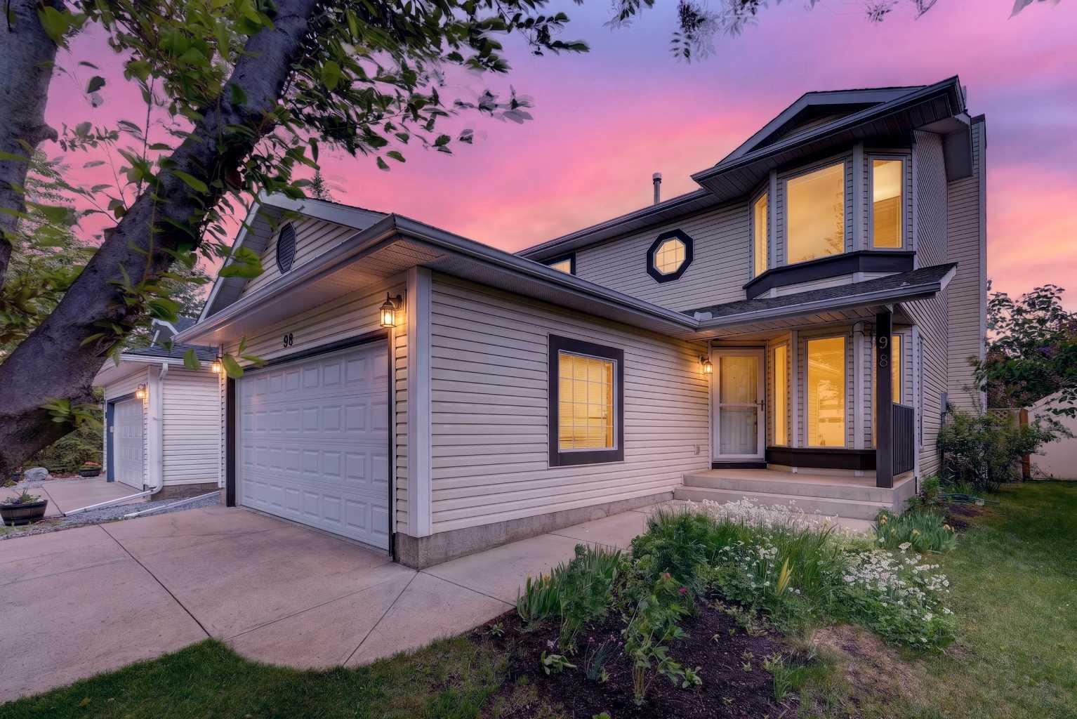 98 River Rock Crescent SE, T2C 4J3