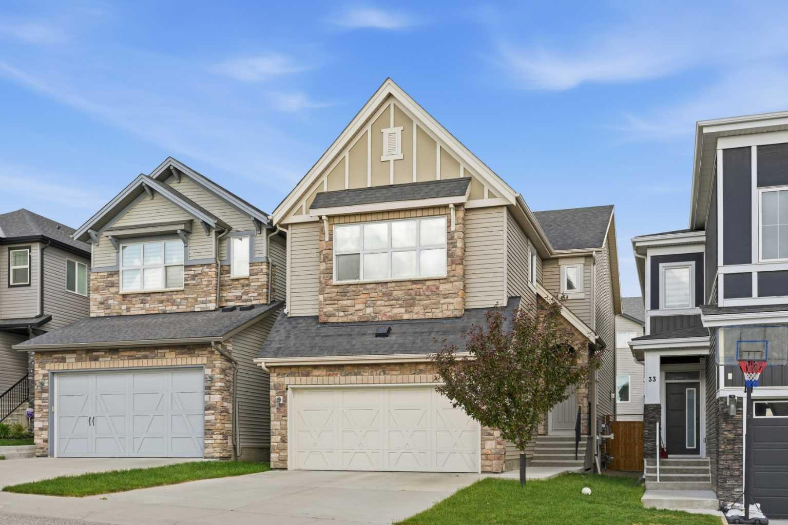 37 Nolanhurst Crescent NW, T3R 0Z3