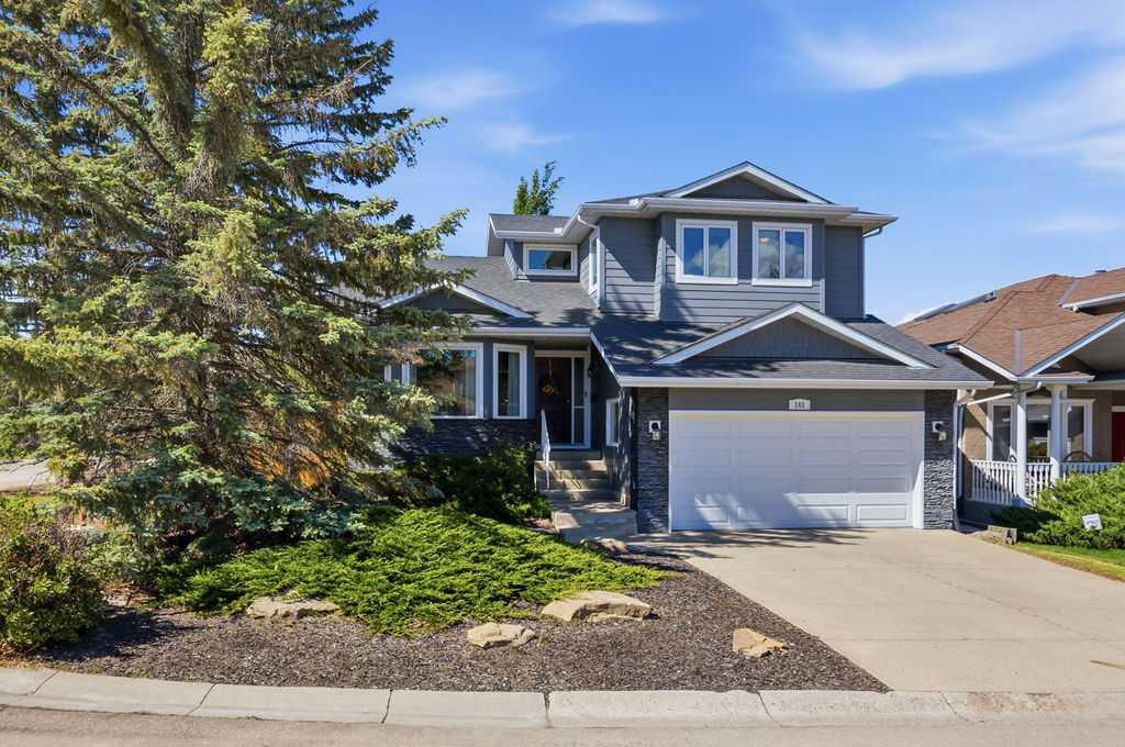 145 Straddock Crescent SW, T3H 2S8