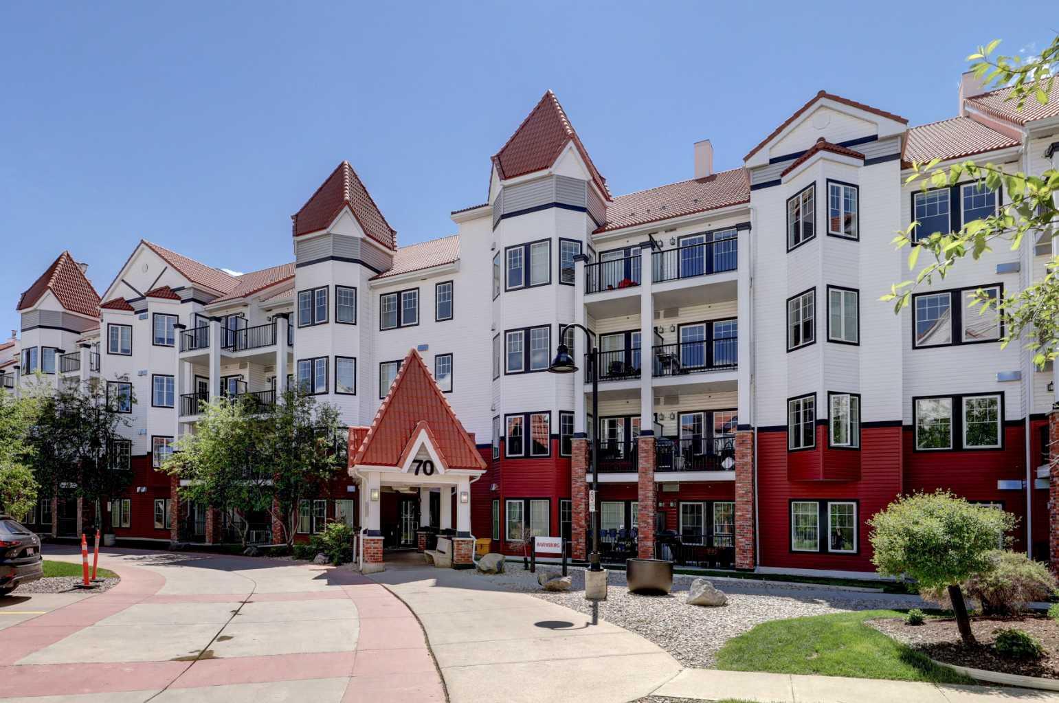 220, 70 Royal Oak Plaza NW, T3G0C1