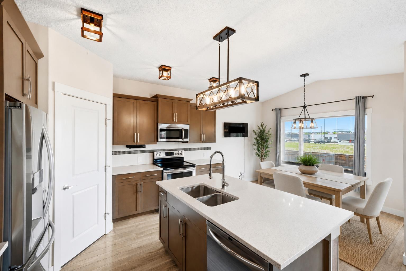46 Fireside Place, T4C 0R2