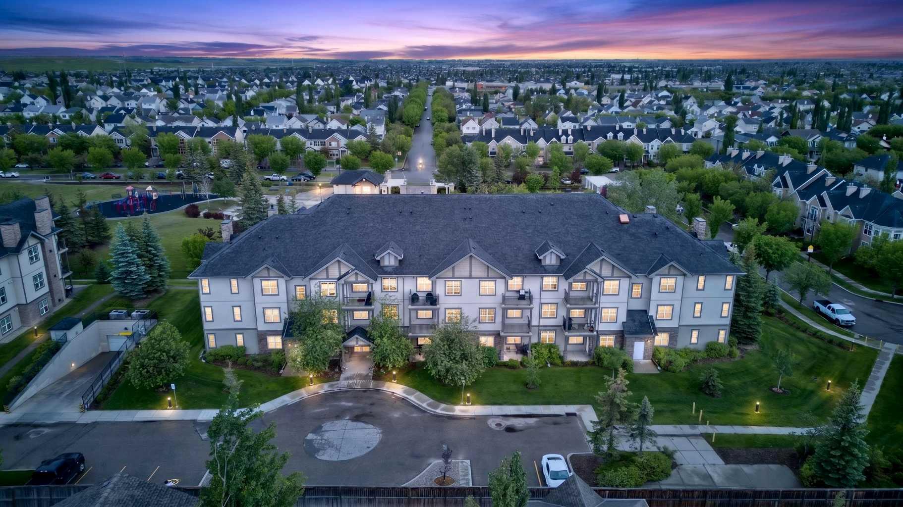 305, 37 Prestwick Drive SE, T2Z 4Z2