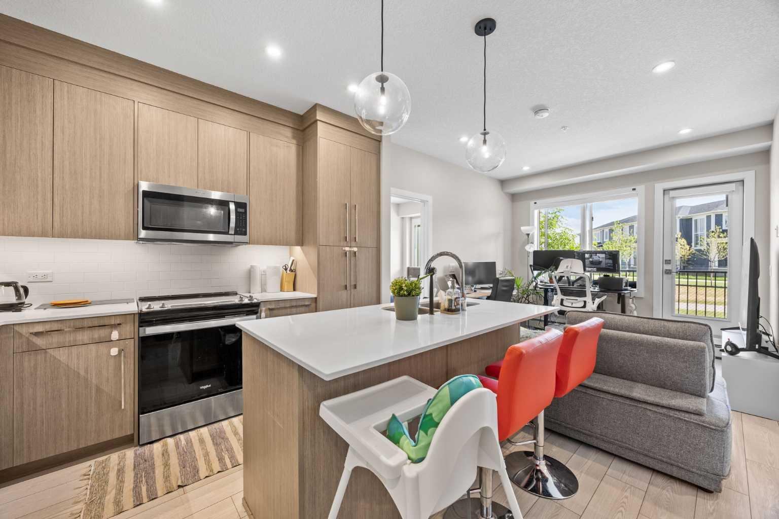 1109, 395 Skyview Parkway NE, T3N 1Z4
