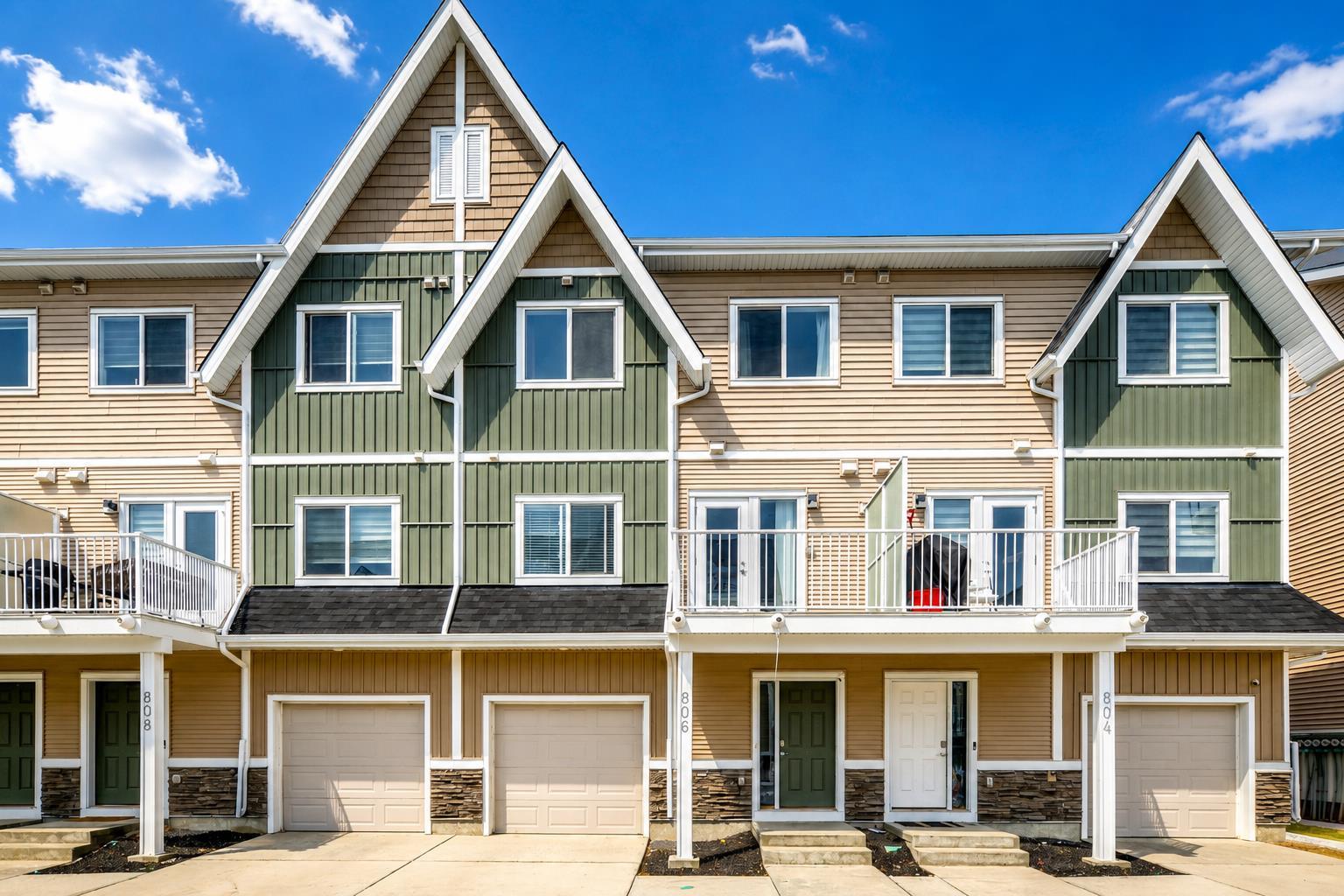 806, 32 Red Embers Parade NE, T3N1P7