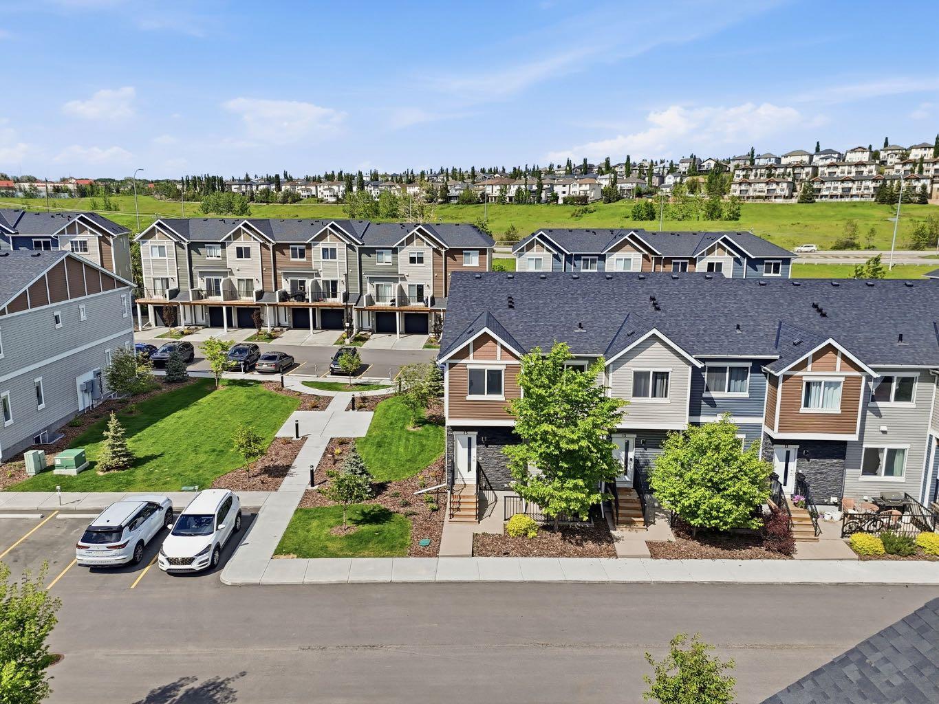 15 Tuscany Summit Square NW, T3L 0G1
