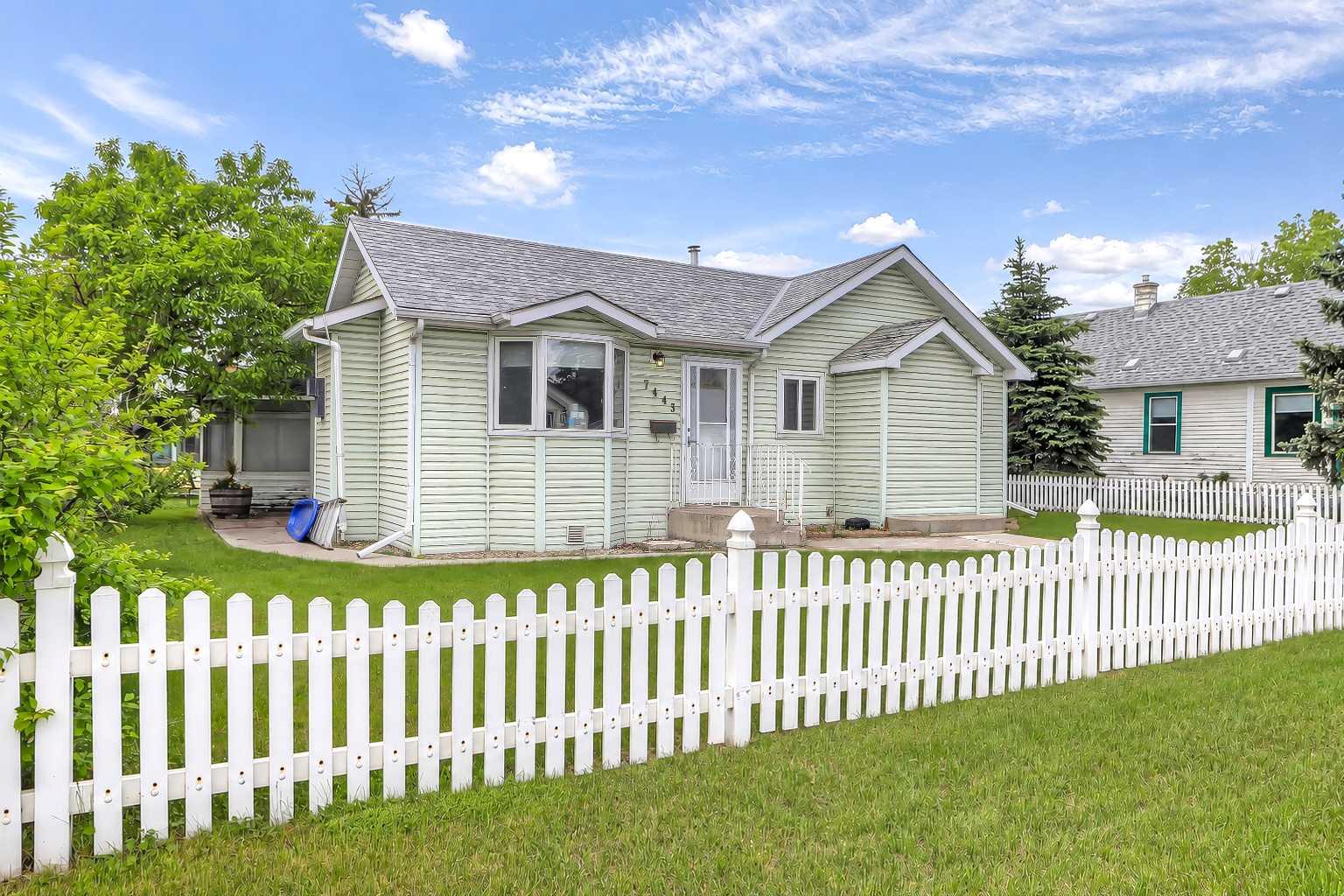 7443 Ogden Road SE, T2C 1B9
