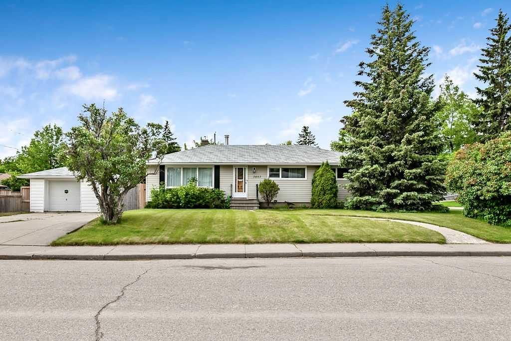 3807 25 Avenue SW, T3E 0L3