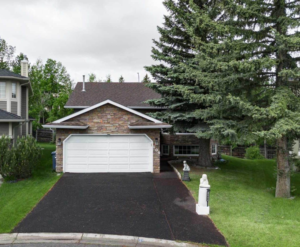 109 Edgebrook Gardens NW, T3A 4Z8