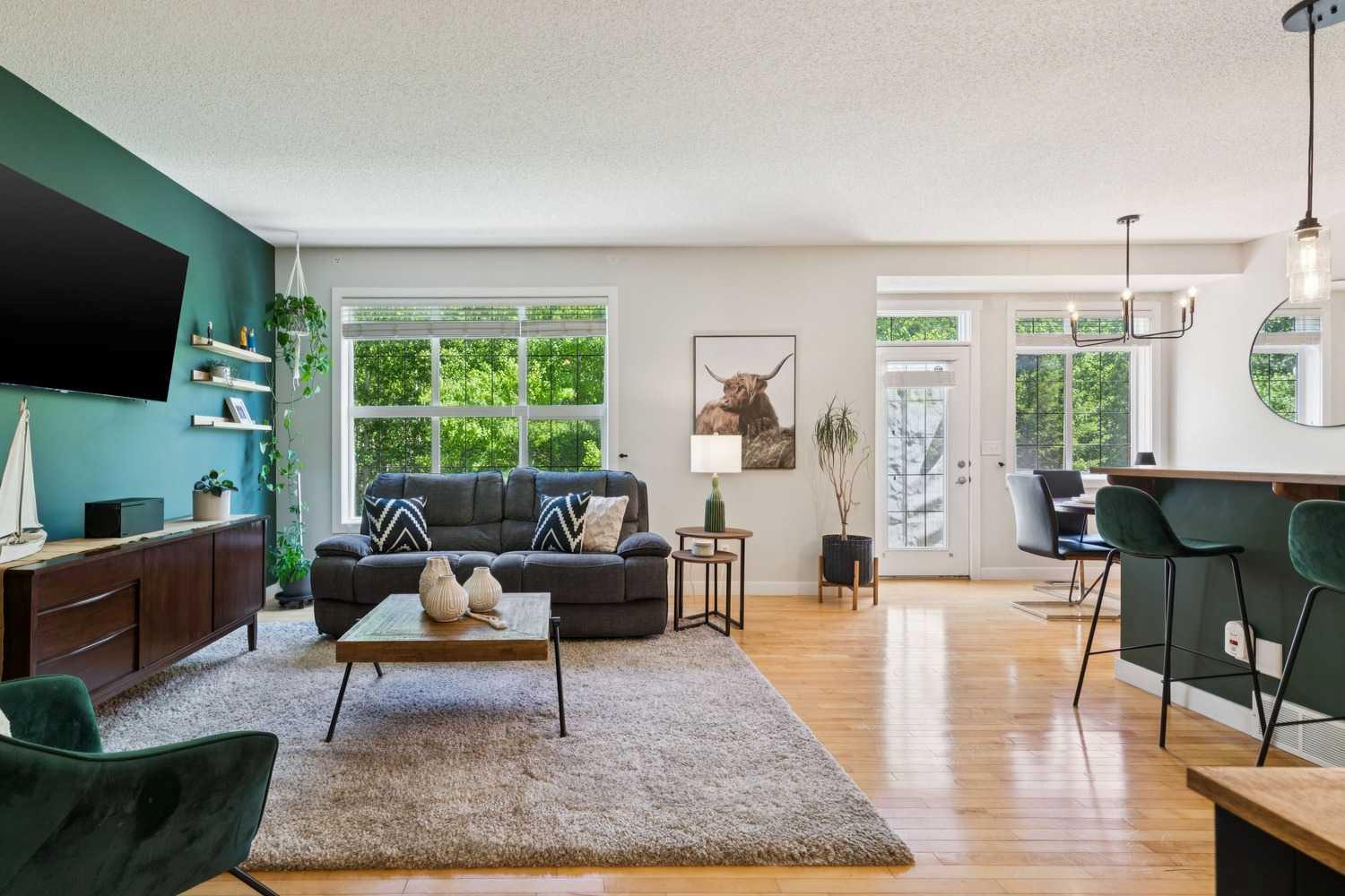 344 Rockyspring Grove NW, T3G 0A8