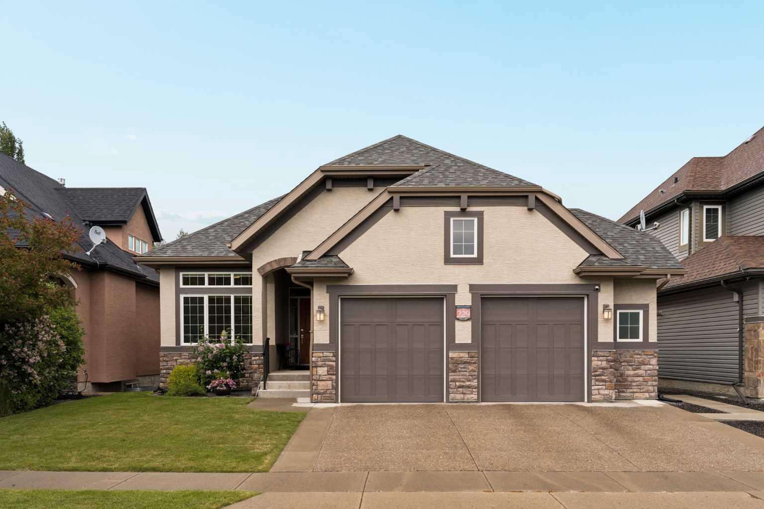 229 Elgin Estates Park SE, T2Z 0N7